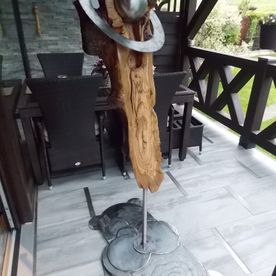 Skulptur aus Holz